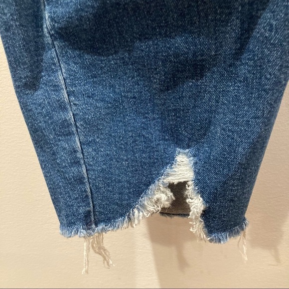 LEVI’S Sz 18 Wedgie Skinny Distressed Hem Button Fly Mid-Wash High Rise  Jeans - Picture 4 of 11